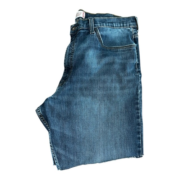 Wrangler‎ Jeans Co. Relaxed Boot Cutoff Denim Shorts W36 Vintage Blue Raw Hem - Picture 6 of 6